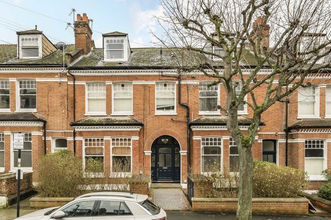 Flat for sale in Veronica Road, London