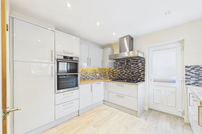 17, Nuffield Drive, Sandhurst photo 4