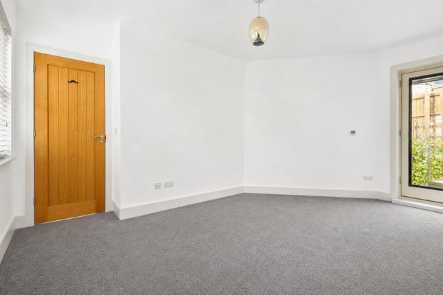 2 North Square Court, Union Street, Newport Pagnell photo 4