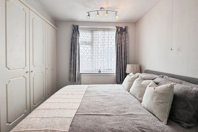 27, Holmfield Avenue, Leicestershire photo 2