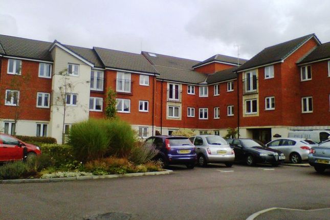 Flat for sale in Royce House, Peterborough