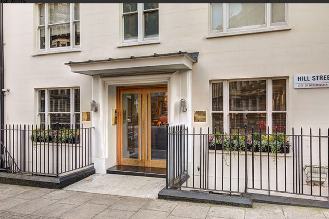 Flat to rent in 39 Hill Street, Mayfair London