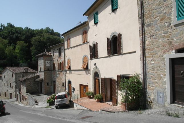Thumbnail Terraced house for sale in La Portaccia, Anghiari, Arezzo, Tuscany, Italy