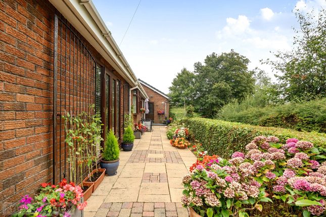 3, Birshaw Close, Shaw photo 3