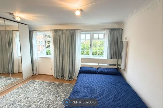 Heron Court Wilkins Close, Mitcham photo 3