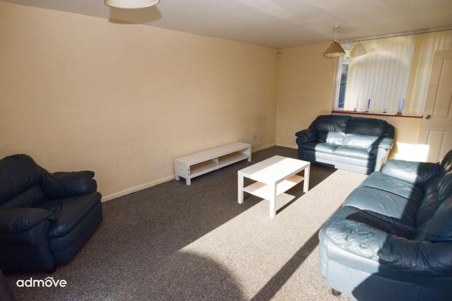3 Yorkshire Road, Manchester photo 3