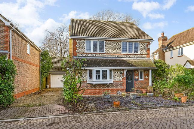 Thumbnail Detached house for sale in Hardyfair Close, Weyhill, Andover
