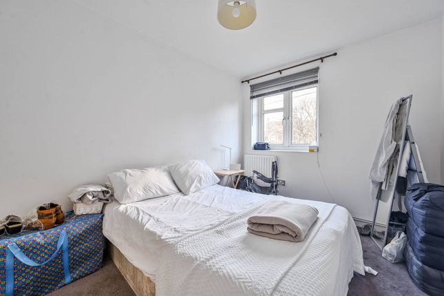 Flat for sale in Lambeth Walk, Kennington, London