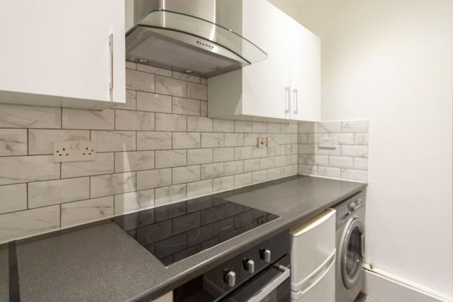 Flat 2, 54, Stirling Road, Birmingham photo 4
