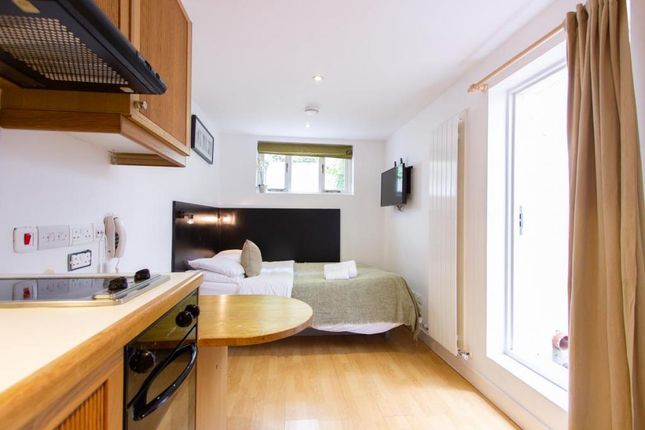 Studio flat on Flat 106, 192, North Gower Street, Euston, £2,145/mo