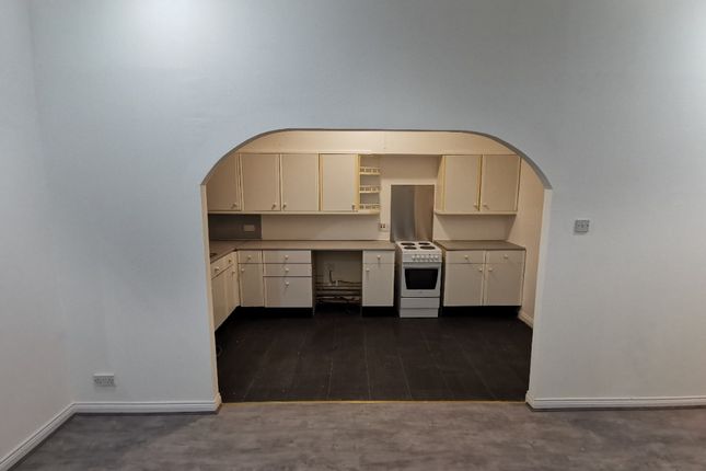 4, Carmichael Court, Leven photo 3