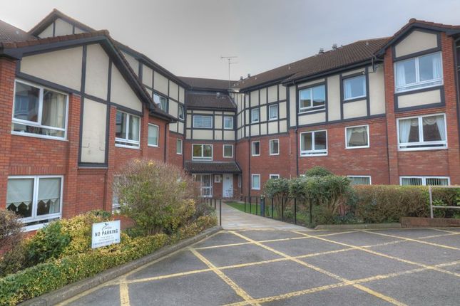 A Larger Local Choice Of Houses For Sale In Wolverhampton Homes24