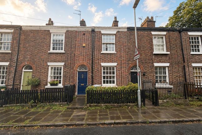 4-bed house on 32, High Street, Macclesfield, £1,600/mo