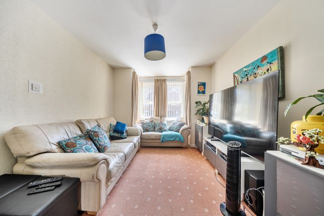 83, Ampthill Road, Southampton photo 2