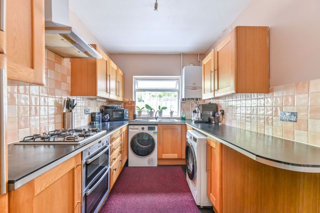 Oakington Manor Drive, Wembley Park photo 4