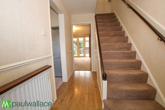 Pear Tree Walk, Waltham Cross photo 2