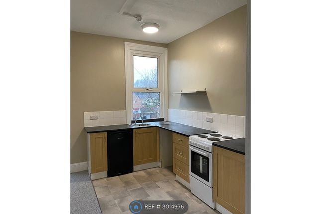 Flat, Wendover Road, Urmston, Manchester photo 3