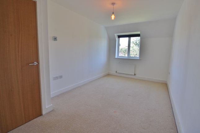 9, Pater Court, Knowle, Fareham photo 4