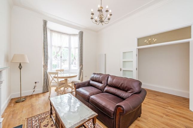 Flat to rent in Gloucester Terrace, London