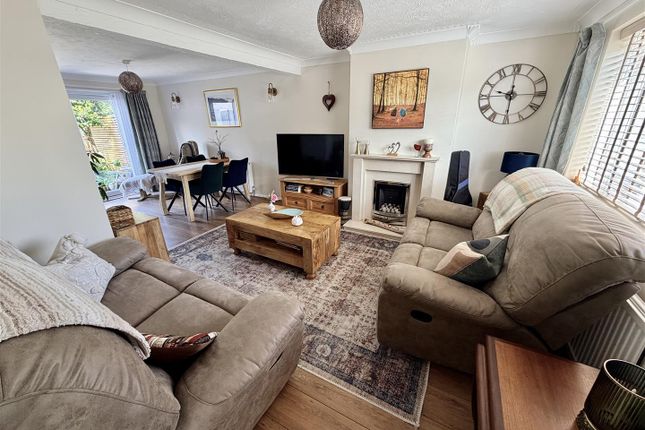 129, Woodfield Road, Ammanford photo 2