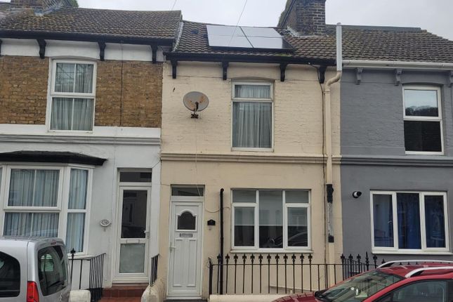 Thumbnail Property to rent in Clarendon Street, Dover