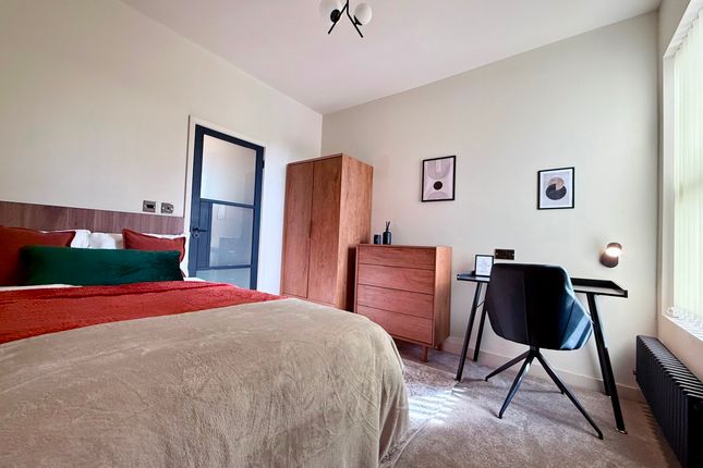Room 2, 93 Havelock Road, Luton photo 2