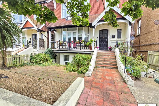 Flat 1, 33, Cantelupe Road, Bexhill-on-Sea photo 2