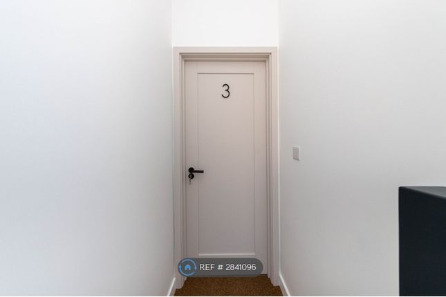 Flat, Saltdean Park Road Saltdean, Brighton photo 3