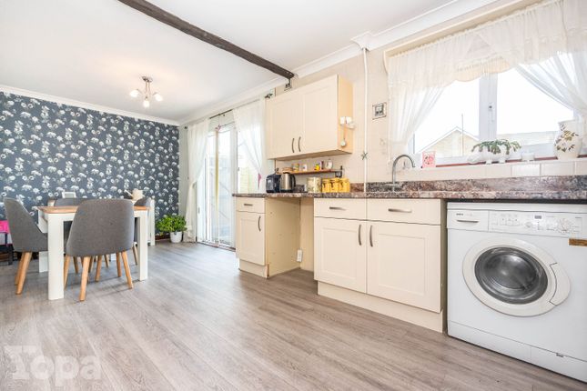 38, Aspdin Road, Gravesend photo 3