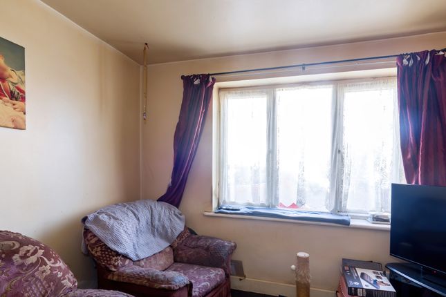 Flat 1, Guernsey Court, Robin Hood Road, Skegness photo 4
