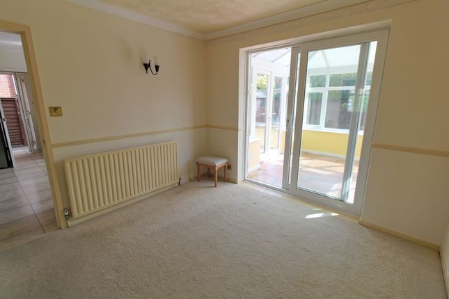 33 Pymm Ley Lane, Leicester photo 4