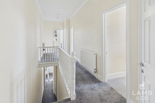 45B, Thoroughgood Road, Clacton-On-Sea photo 2