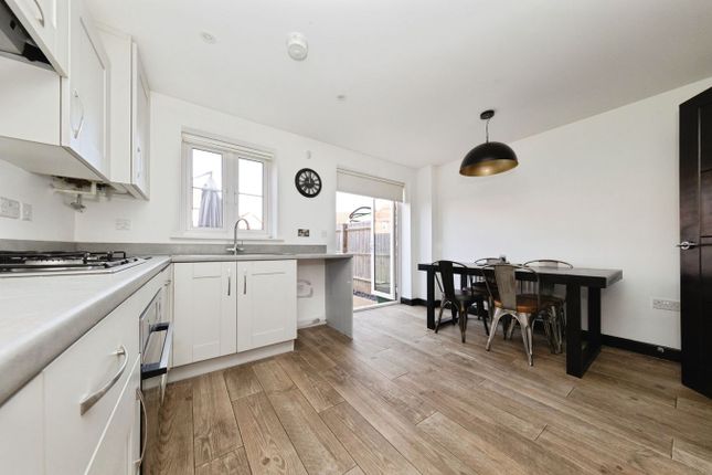 4, Poppy Way, Frinton-on-Sea photo 4