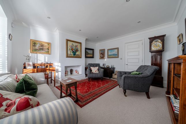 37, Waterford Lane, Lymington photo 4