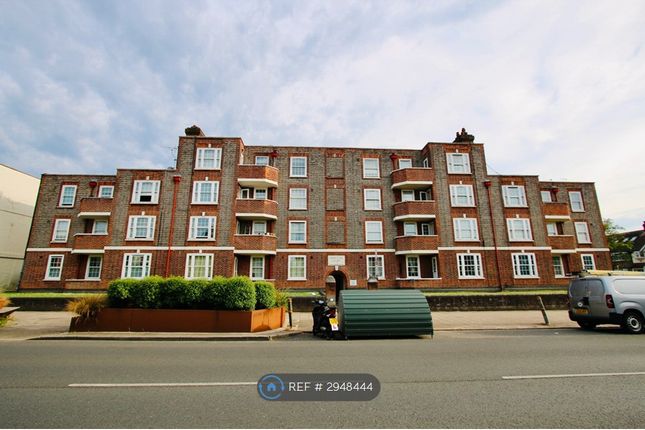 Flat, Meretune Court Martin Way, Morden photo 2