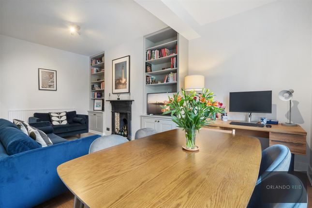 Flat for sale in Larkhall Rise, London