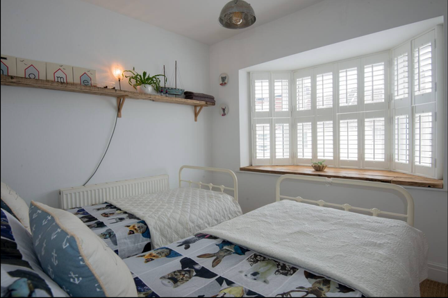 Terraced house to rent in Hampden Road, Brighton