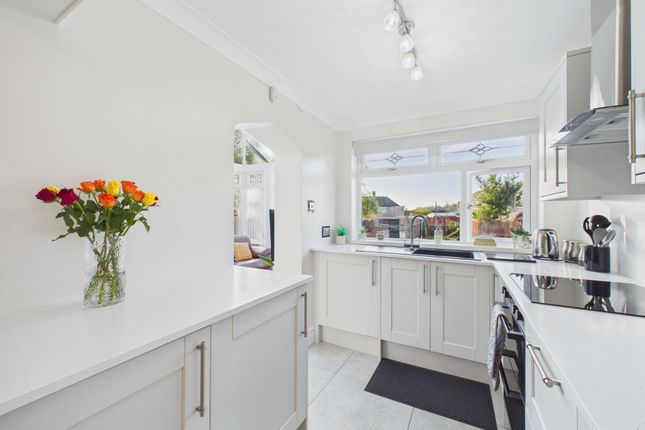 35 St. Johns Road, Swansea photo 3