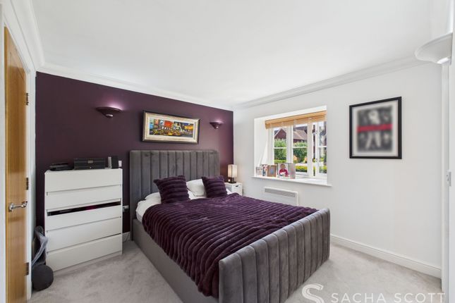 Flat 13, Elizabeth House Elizabeth Drive, Banstead photo 4