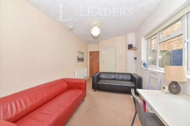 Room 4, 18, All Saints Road, All Saints Road photo 4