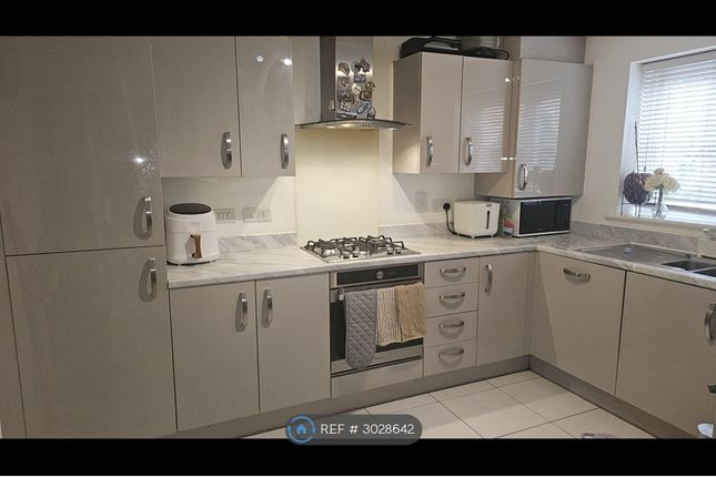 Sir Henry Fowler Way, Wellingborough photo 4