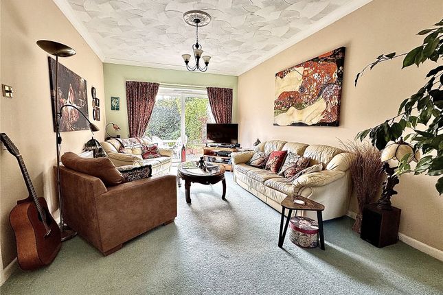 6, Brookside Close, Bransgore photo 3