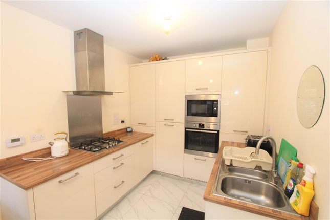 Property for sale in Papyrus Drive, Sittingbourne