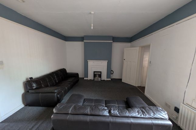 219, Southwick Road, Sunderland photo 4