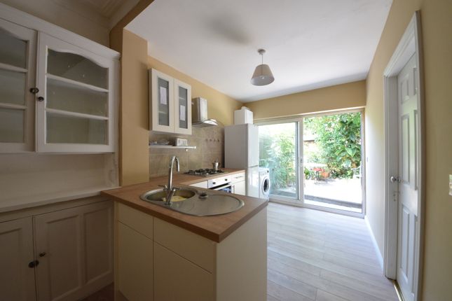 10, Larnach Road, London photo 5