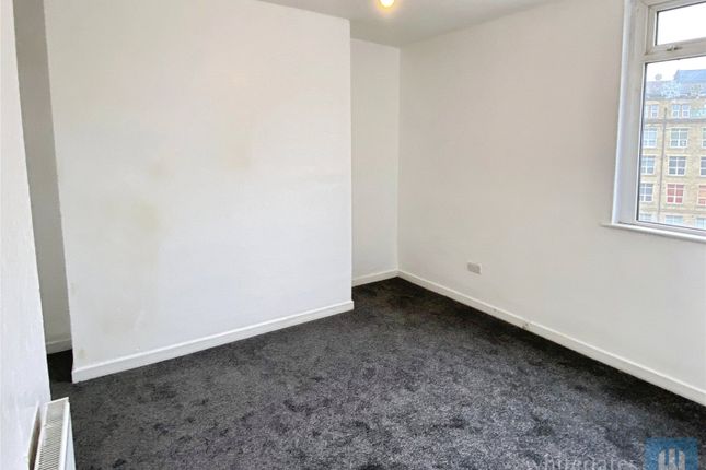 1, Swindon Road, Dewsbury photo 4