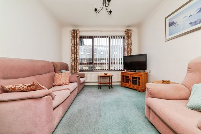 27 The Mews, Norton Road, Letchworth Garden City photo 2