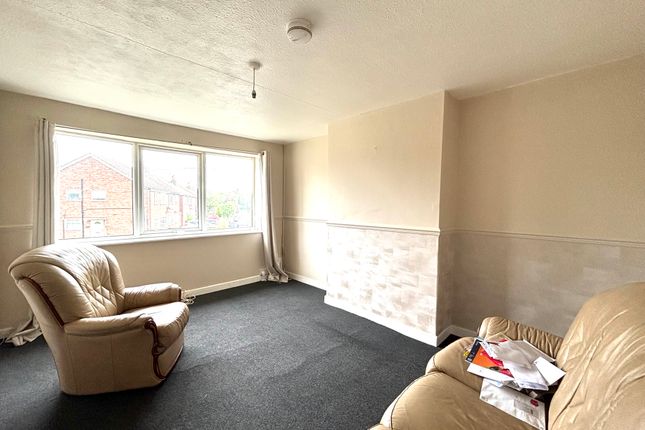 37A, Nuneaton photo 4