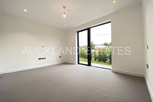4, Westland Lodge, Hatfield photo 3