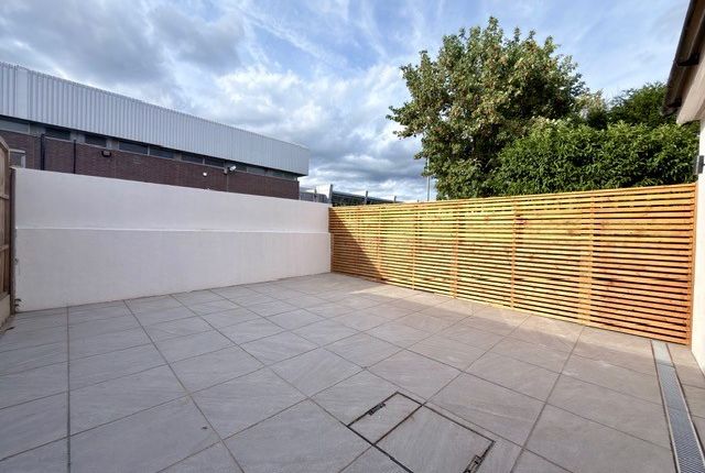 F1, 32, Gambole Road, Tooting, London photo 4